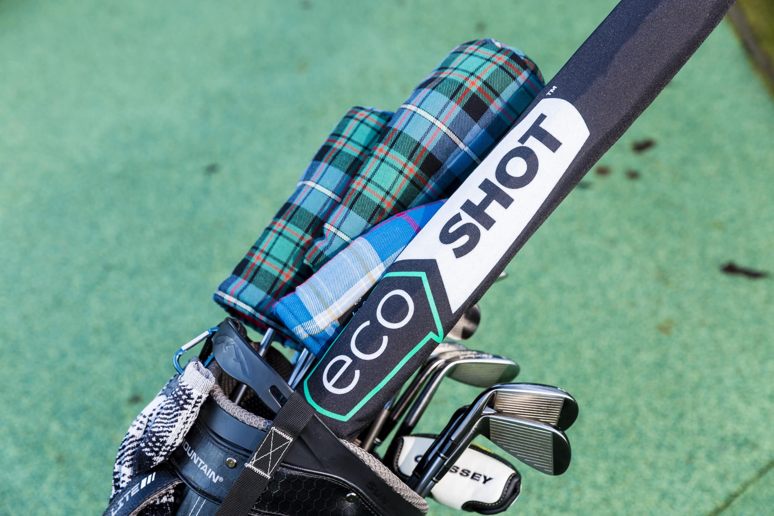 EcoSHOT Golf chipping target made by EcoWow from sustainable recycled materials.