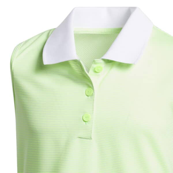 Adidas girls ottoman polo shirt, close up of the 3 button collar.